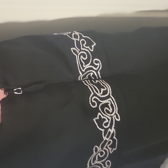 White House Black Market sleeveless top - Picture 5 of 5